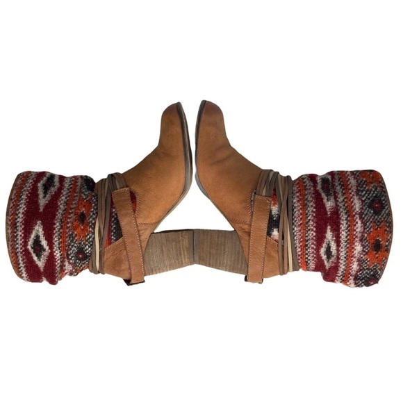 Steve Madden Tolteca Southwestern Inspired Nubuck & Textile Ankle Boots Sz 8 - Picture 5 of 10